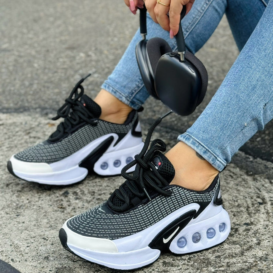 Tenis Nike Air Max Dn Negro Blanco